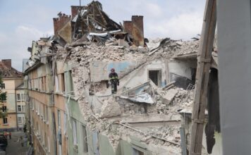 Rusia lanza un ataque con misiles Oreshnik sobre Leópolis en una ‘represalia’ fabricada, amenazando las fronteras de la OTAN Lviv (Leopolis) damage from missile strike by Russia