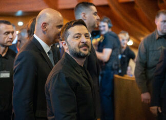 Zelenski en París: los líderes occidentales forjan un marco de seguridad mientras avanzan las negociaciones de paz Photo: Unknown (CC BY-SA)