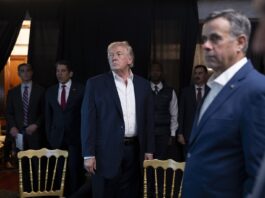 Donald Trump supervisa las operaciones militares de EE. UU. en Venezuela