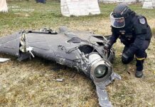 Ucrania y Rusia intercambian prisioneros mientras Witkoff celebra los ‘resultados tangibles’ de las negociaciones de paz en Abu Dabi Remains_of_Shahed_drone_in_Chernihiv_Oblast,_2025-12-25_(01)